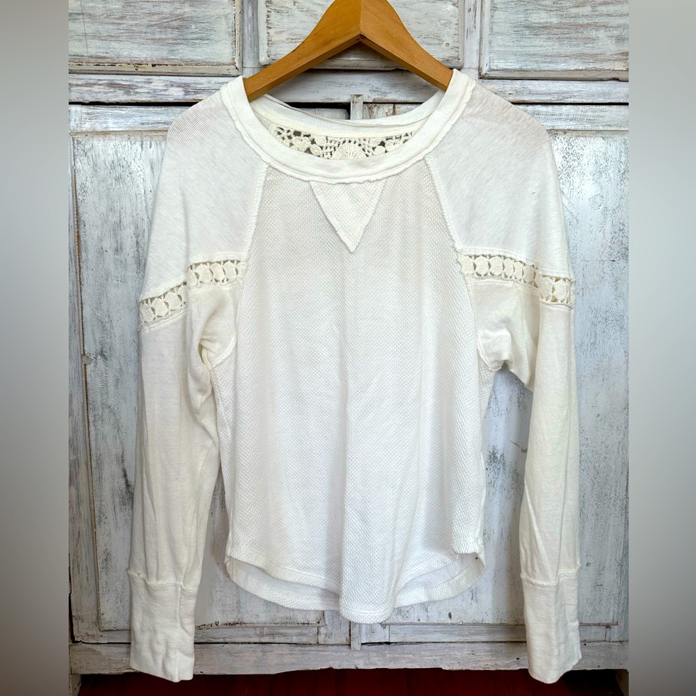 Free People We the Free, Long Sleeve, White Thermal Lace top, NWOT, Small